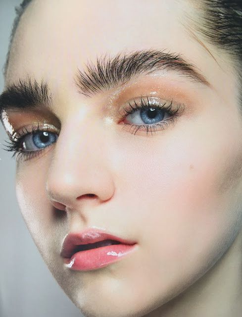 Eyelashes Thick Brows
