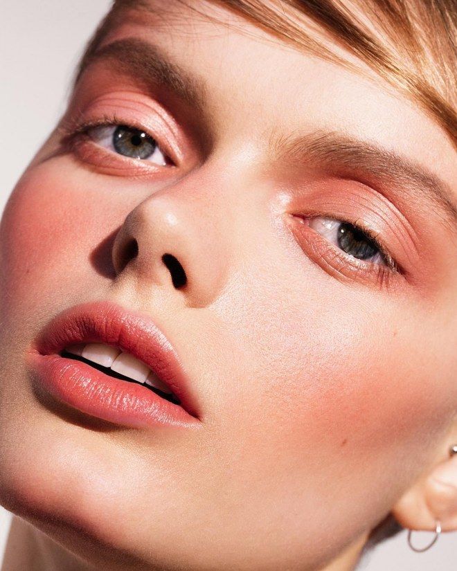 Monochrome Makeup 2019
