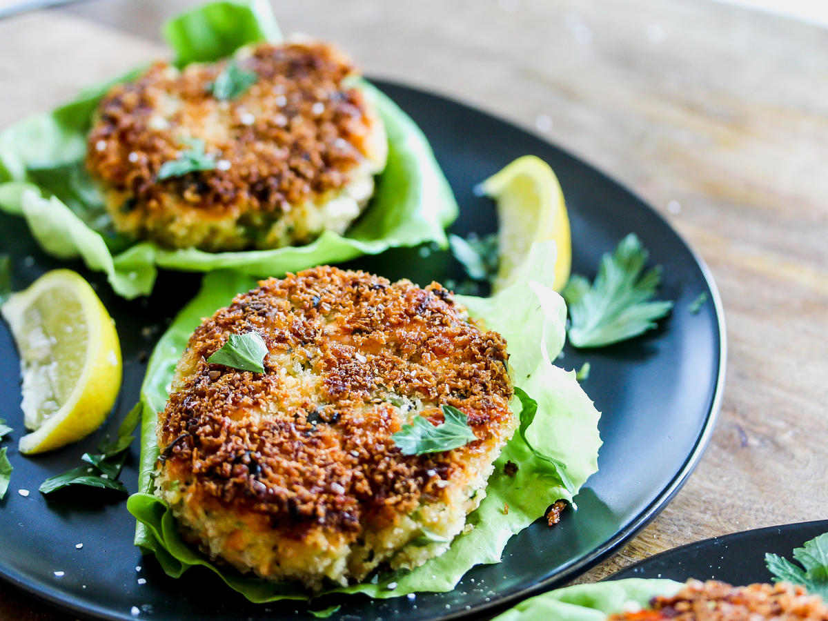 Paleo Salmon Burger