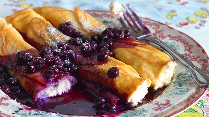 Nalesniki russian food